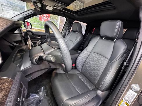 Certified 2025 Toyota Tacoma Limited AWD/4WD image 22