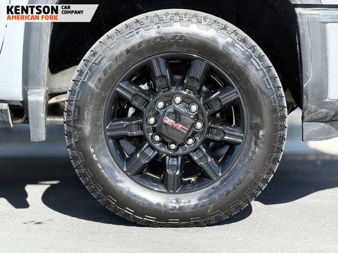 Used 2024 GMC Sierra 2500 AT4 w/ AT4 Premium Plus Package image 17