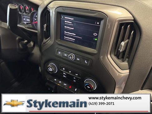 Used 2023 Chevrolet Silverado 1500 Custom image 23