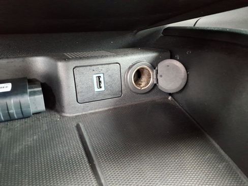 Used 2020 Ford Escape SE image 15