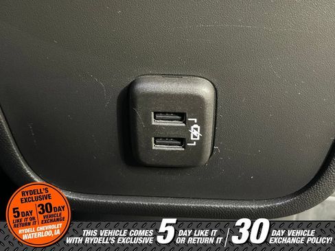 Used 2019 Chevrolet Equinox LS w/ LS Convenience Package FWD image 18