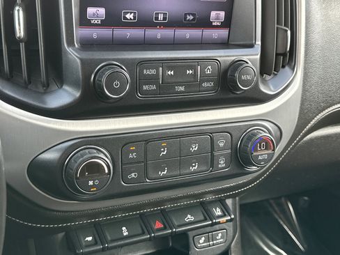 Used 2015 GMC Canyon SLT w/ Driver Alert Package image 30