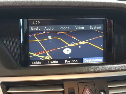 Used 2011 Mercedes-Benz E 350 4MATIC Sedan image 41