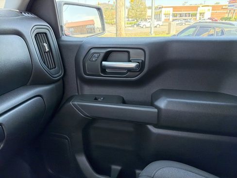 Used 2025 Chevrolet Silverado 1500 Custom AWD/4WD image 25