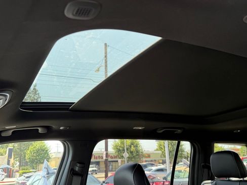 New 2025 Jeep Grand Cherokee L Limited w/ Black Appearance Package image 16