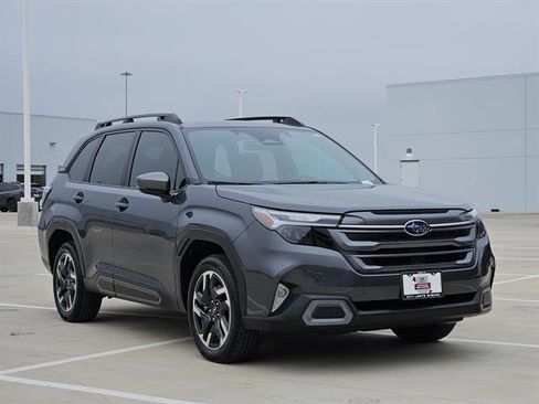 Certified 2025 Subaru Forester Limited image 2