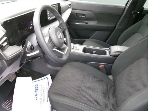 Used 2025 Nissan Kicks S AWD/4WD image 13