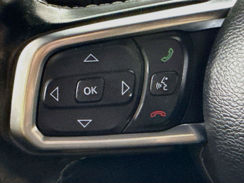 Used 2021 Jeep Wrangler Unlimited Sahara AWD/4WD image 11