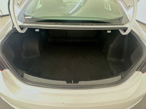 Used 2023 Chevrolet Malibu LT FWD image 30