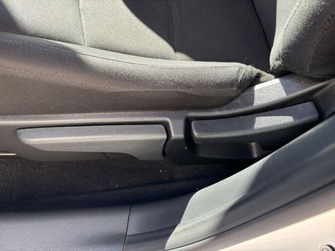 Used 2025 Nissan Sentra S image 22