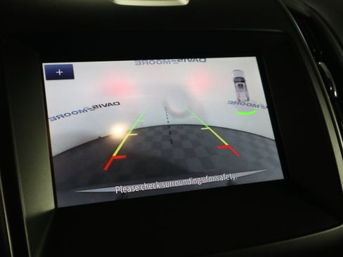 Used 2020 Ford Edge SE FWD image 22