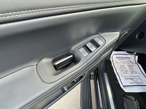New 2026 Lincoln Navigator Reserve AWD/4WD image 13