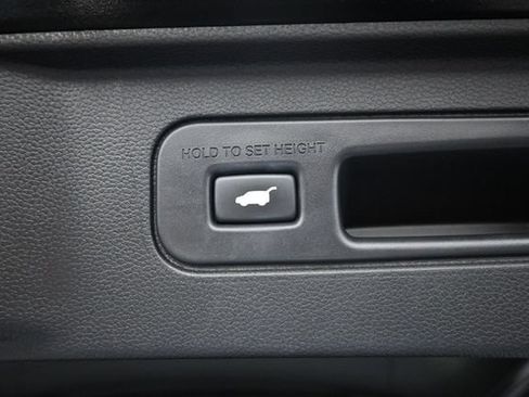 Certified 2025 Honda Pilot TrailSport image 31