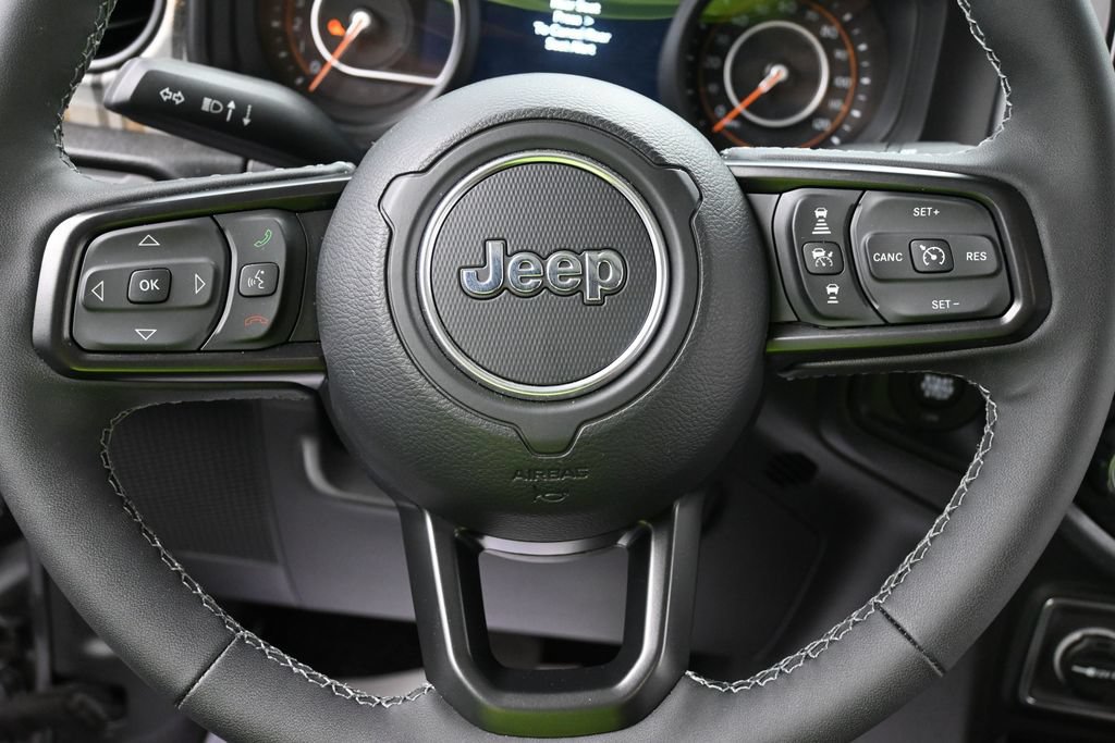 New 2026 Jeep Gladiator Sport AWD/4WD image 13