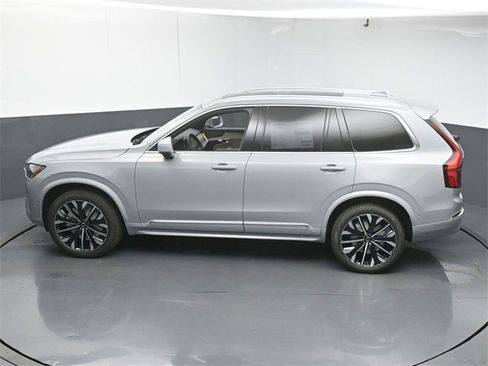 Used 2026 Volvo XC90 B6 Plus w/ Protection Package Premier image 38