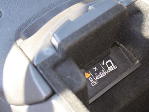 Used 2018 Cadillac XT5 Luxury w/ Driver Awareness Package image 32