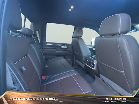 Used 2025 GMC Sierra 2500 Denali image 29