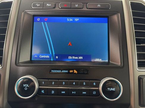 Used 2021 Ford Expedition Max XLT AWD/4WD image 3