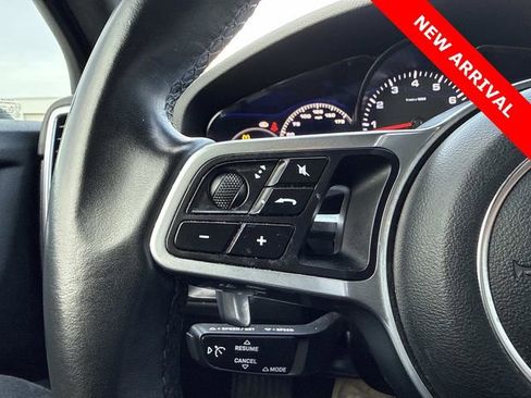 Used 2019 Porsche Cayenne Base FWD image 27