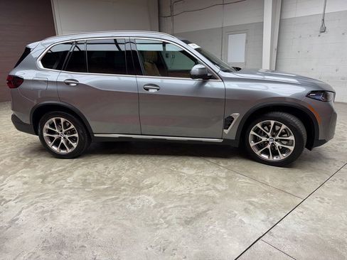 Certified 2025 BMW X5 xDrive40i w/ Climate Comfort Package image 6