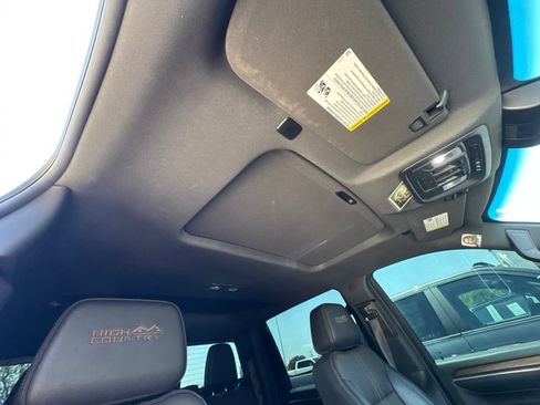 Used 2024 Chevrolet Silverado 3500 High Country w/ High Country Premium Package AWD/4WD image 14