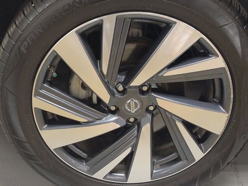 Used 2016 Nissan Murano Platinum w/ Platinum Technology Package AWD/4WD image 31