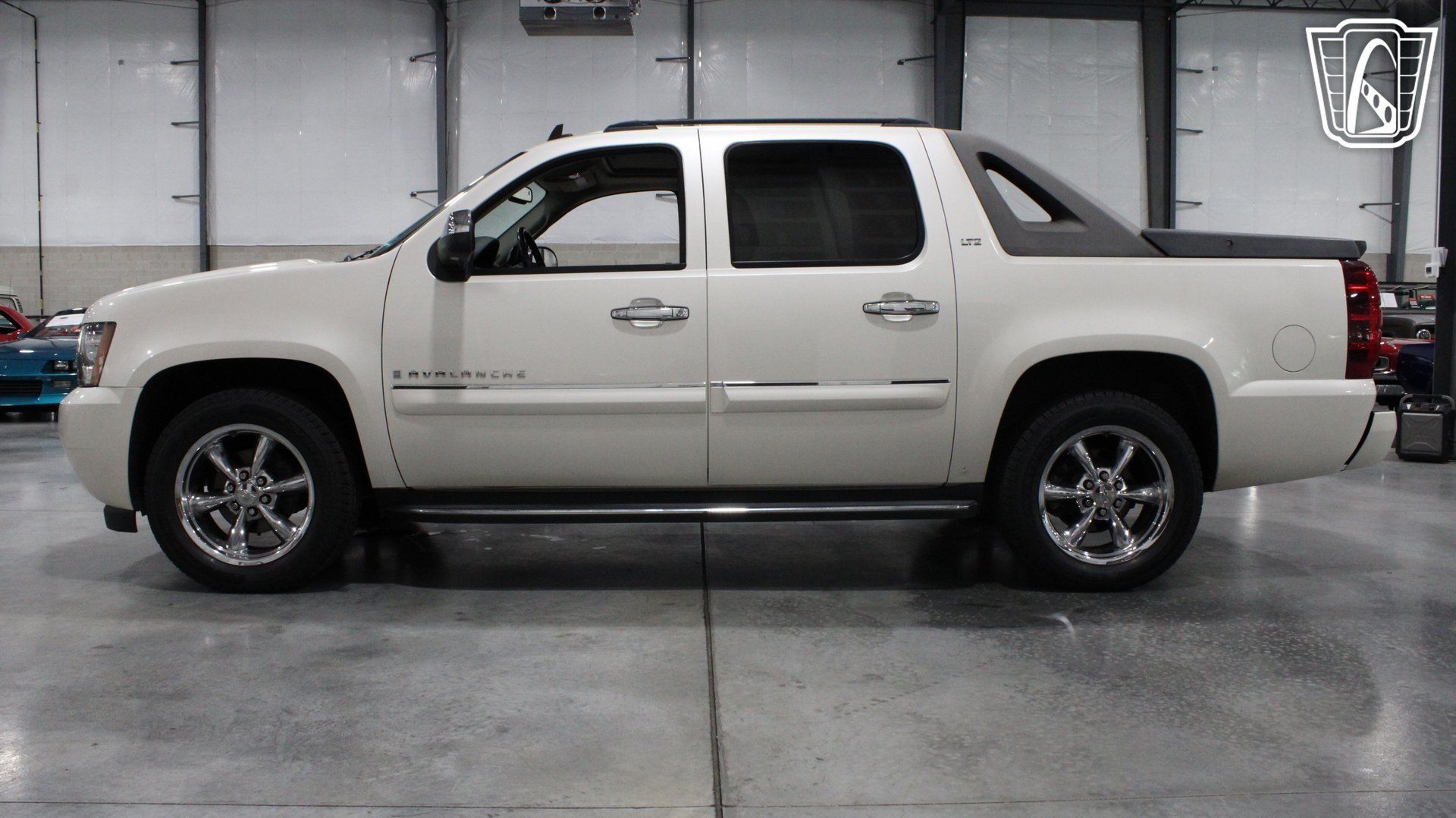Used 2008 Chevrolet Avalanche LTZ w/ LTZ Preferred Equipment Group AWD/4WD image 21