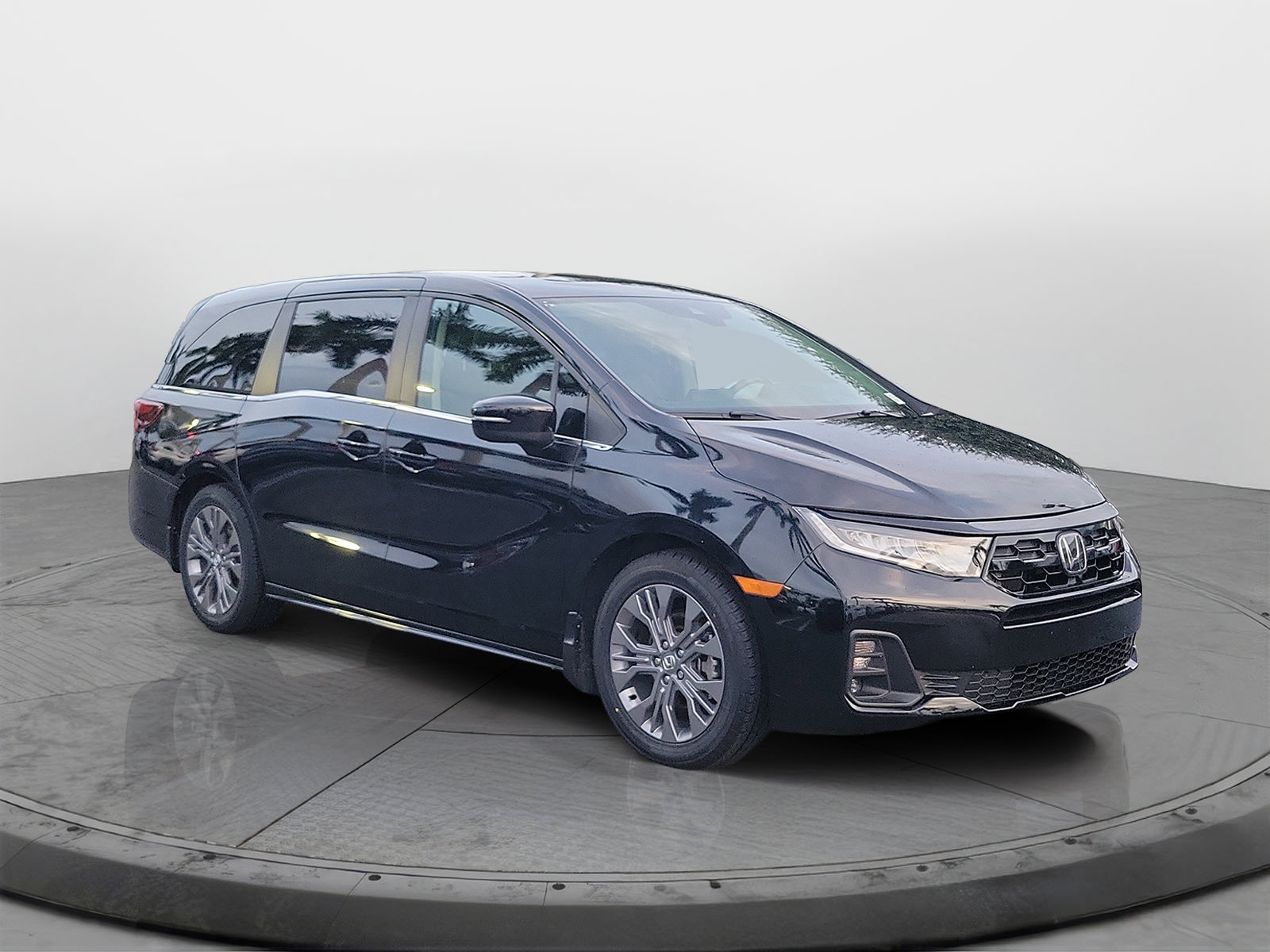 Certified 2025 Honda Odyssey Touring 360° Tour