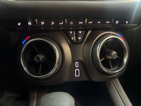 Certified 2025 Chevrolet Blazer LT image 27