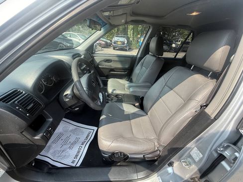Used 2003 Honda CR-V EX image 8