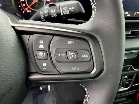 Certified 2025 Jeep Wrangler Unlimited Sport AWD/4WD image 21
