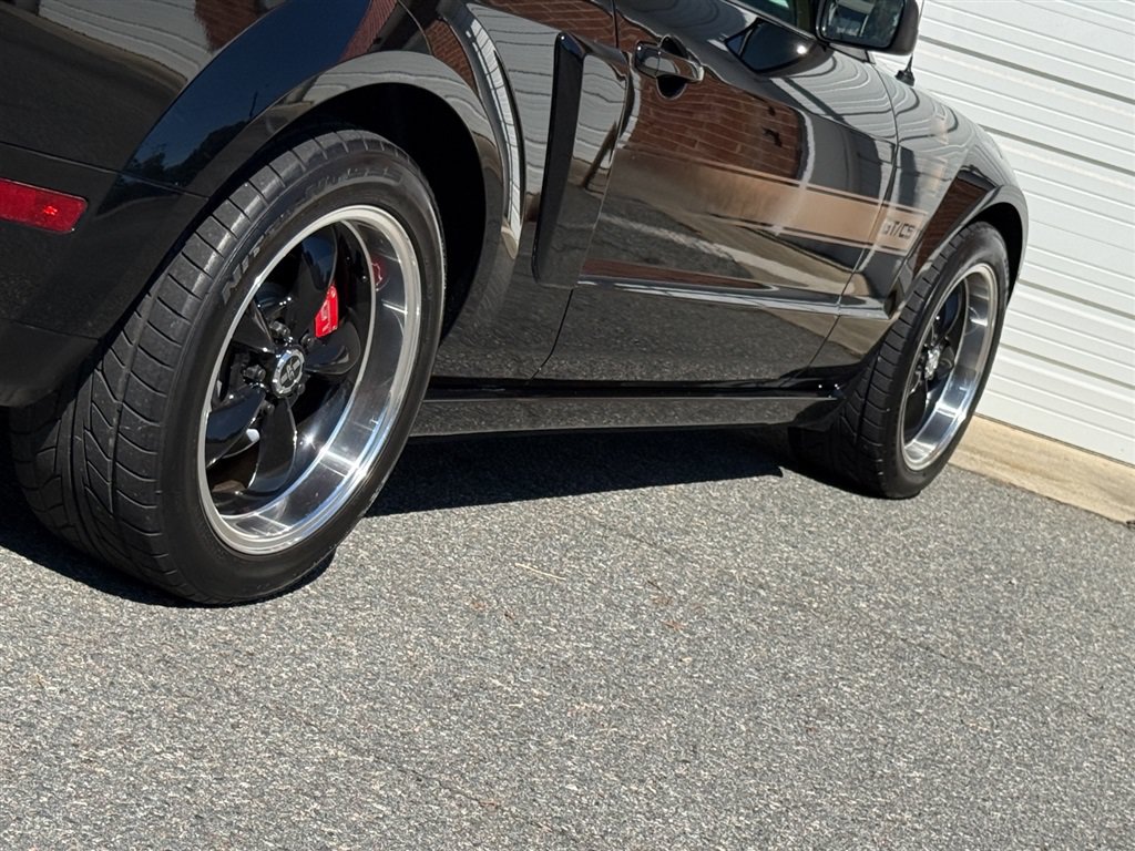 Used 2007 Ford Mustang GT RWD image 40