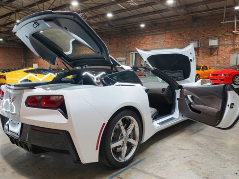 Used 2014 Chevrolet Corvette Stingray Coupe w/ 3LT Preferred Equipment Group RWD image 28