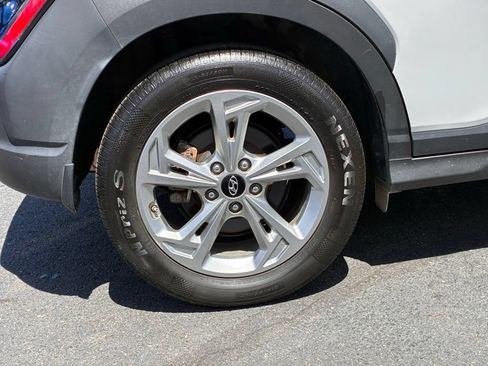Used 2023 Hyundai Kona SEL AWD/4WD image 50