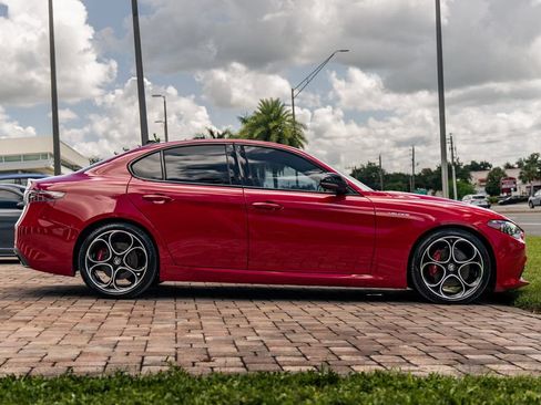 Used 2024 Alfa Romeo Giulia Veloce RWD image 6