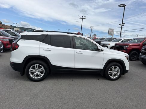 Certified 2024 GMC Terrain SLE w/ Driver Convenience Package AWD/4WD image 5