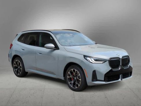 New 2025 BMW X3 xDrive30i w/ Premium Package image 2