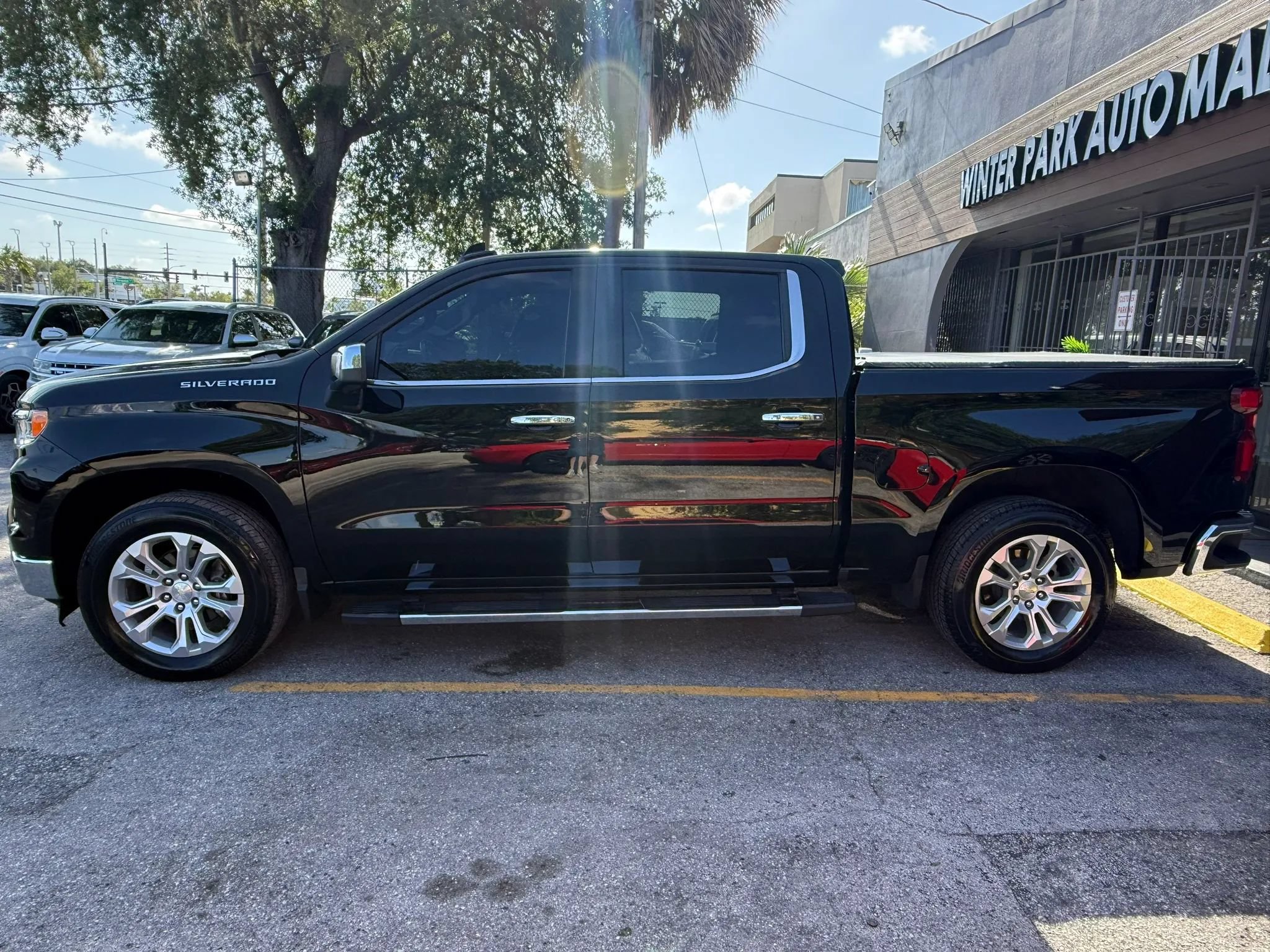 Used 2022 Chevrolet Silverado 1500 LTZ RWD image 4