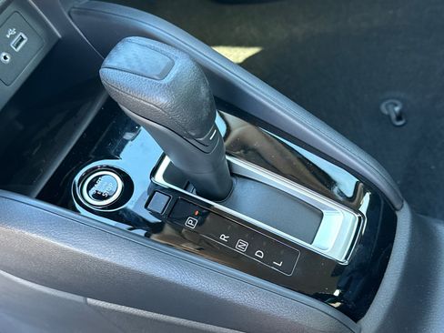 New 2025 Nissan Versa SV w/ Trunk Package image 31