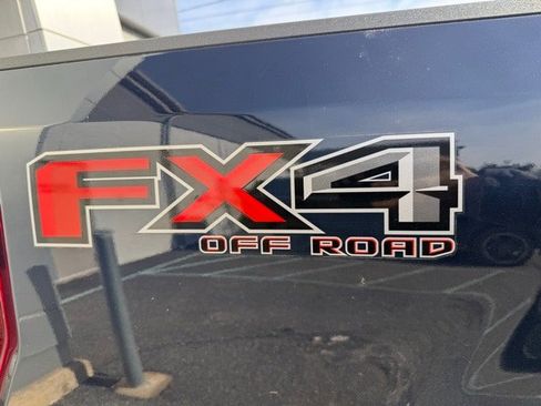 Used 2022 Ford F250 Lariat w/ Chrome Package image 35