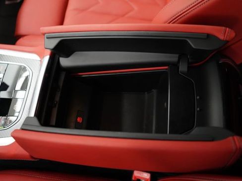 Used 2025 BMW XM image 30