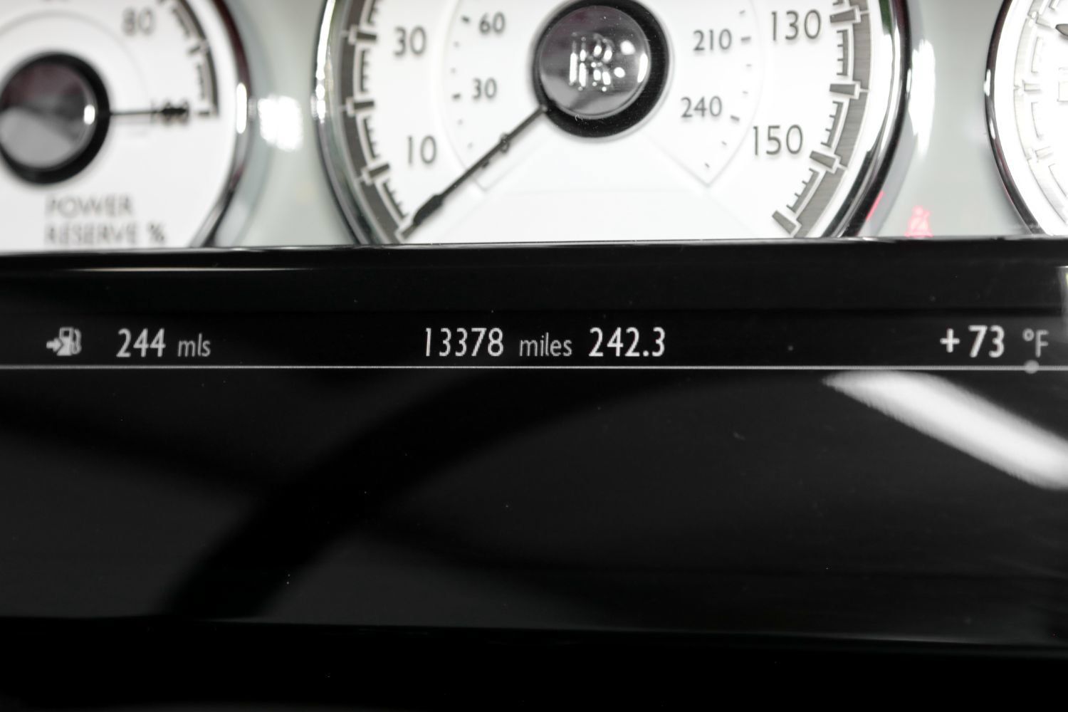 Used 2018 Rolls-Royce Dawn RWD image 64