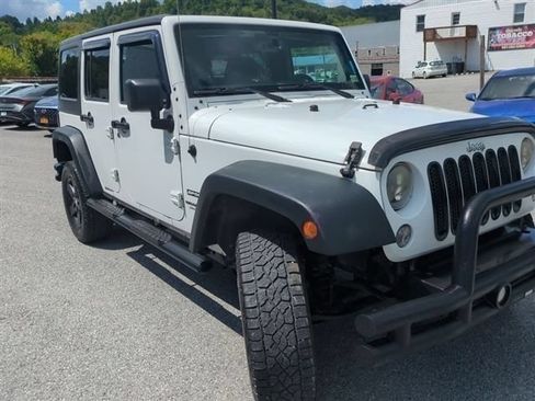 Used 2016 Jeep Wrangler Unlimited Sport w/ Quick Order Package 24S AWD/4WD image 3
