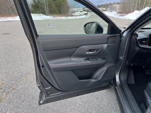 New 2026 Nissan Kicks SR w/ SR Premium Package image 17