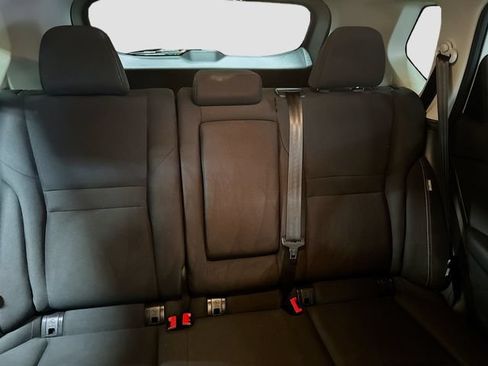 Used 2025 Nissan Rogue S AWD/4WD image 22