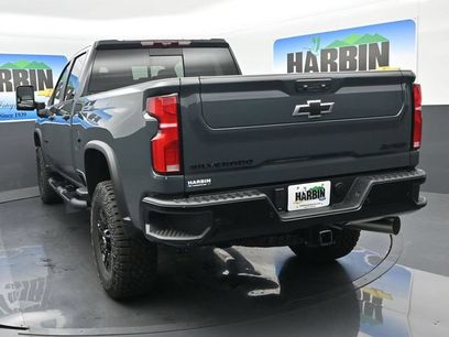 New 2026 Chevrolet Silverado 2500 ZR2 w/ LPO, Dark Essentials Package