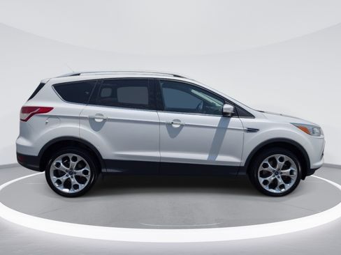 Used 2014 Ford Escape Titanium AWD/4WD image 4