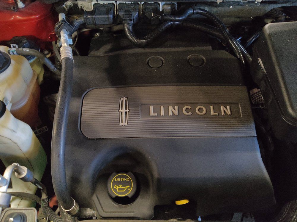 Used 2015 Lincoln MKX FWD w/ Equipment Group 102A image 30