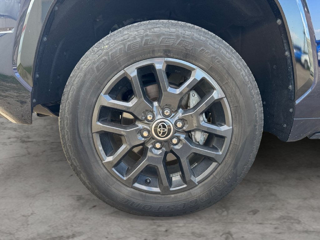 Used 2023 Toyota Tundra Platinum AWD/4WD image 9