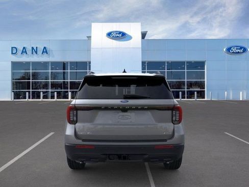 New 2026 Ford Explorer Active image 5